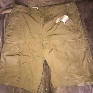 Levi’s Cargo Short (31W)